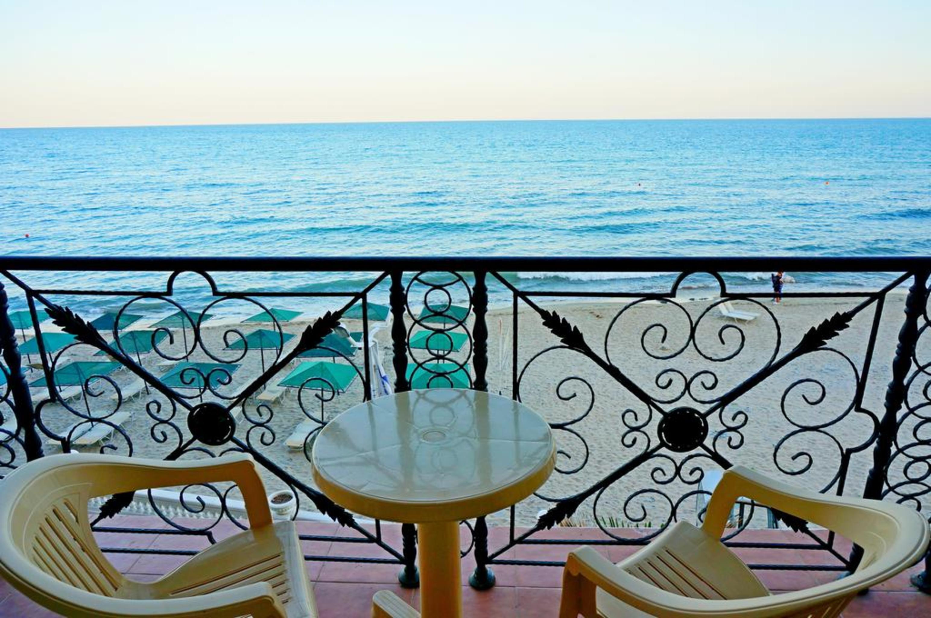 Atrium Beach Hotel Elenite Esterno foto