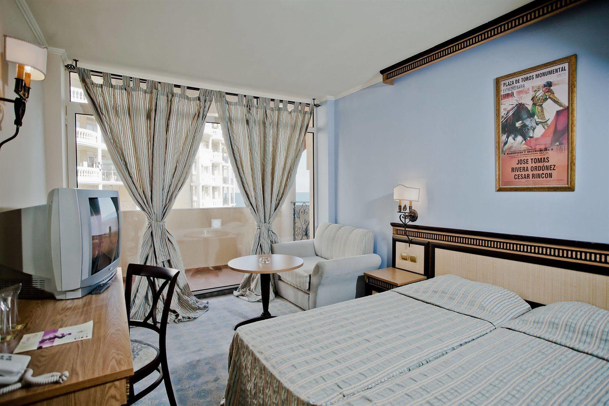 Atrium Beach Hotel Elenite Esterno foto