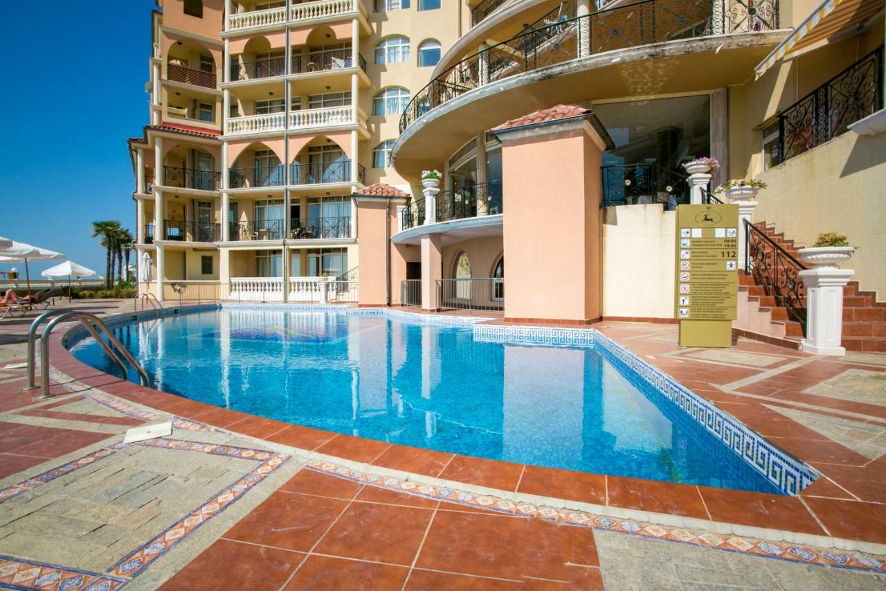 Atrium Beach Hotel Elenite Esterno foto