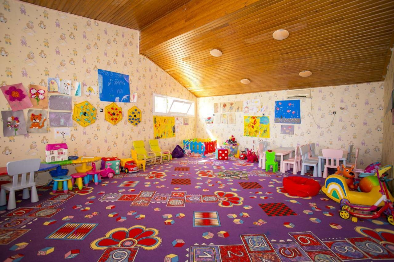 Atrium Beach Hotel Elenite Esterno foto