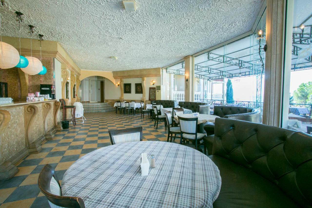 Atrium Beach Hotel Elenite Esterno foto