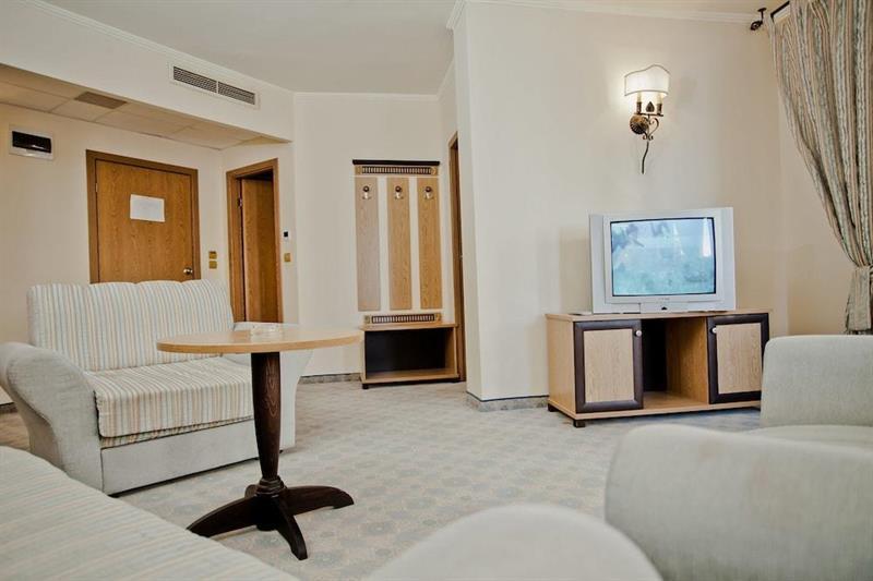 Atrium Beach Hotel Elenite Esterno foto